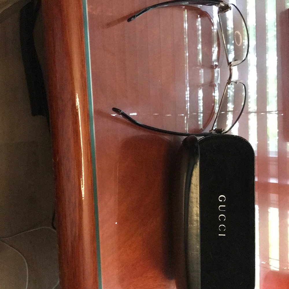 Authentic( Unisex) Gucci Sunglasses GG 1799/S
